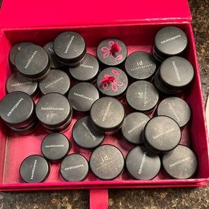 Bare Minerals 32 Eyeshadows